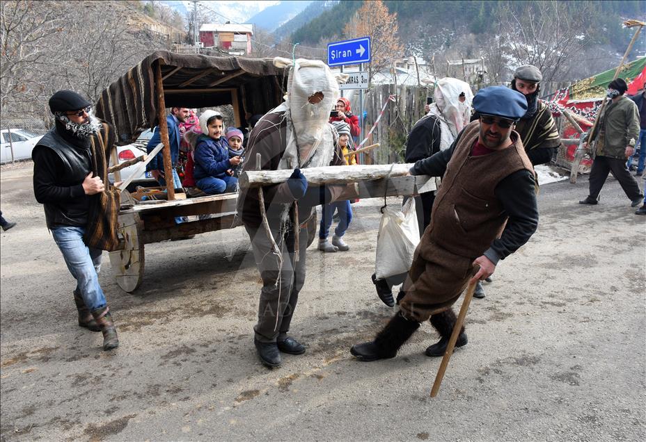 "Kalandar" geleneği yaşatılıyor