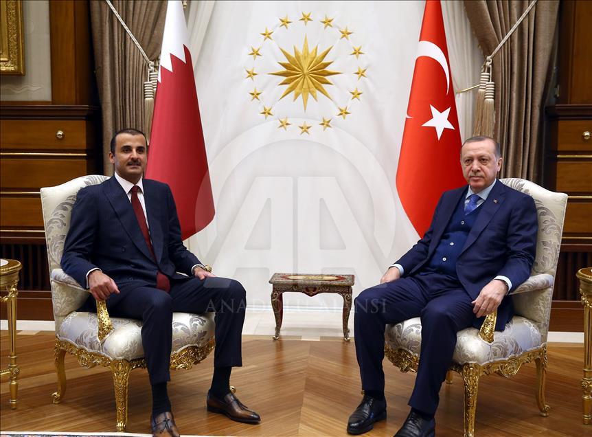 Turquie: Erdogan accueille al-Thani à Ankara

