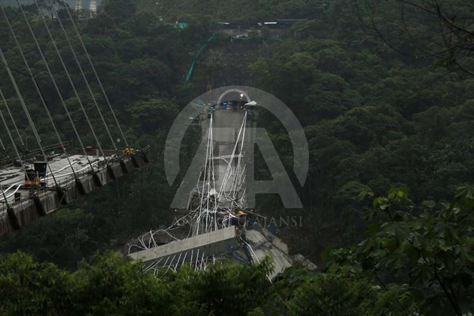 Imágenes aéreas del puente Chirajara que colapsó en Colombia