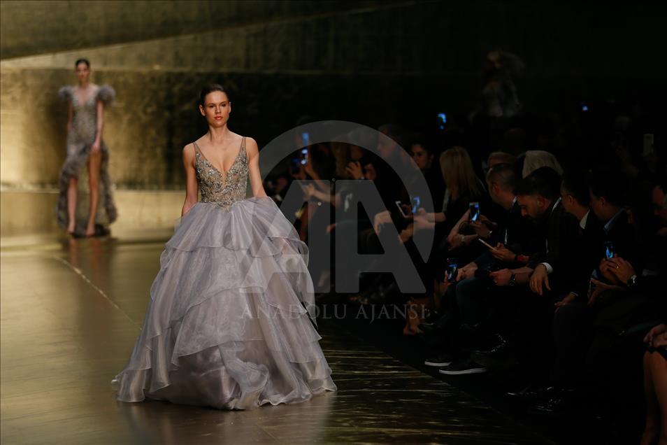 Desainer haute couture Turki pamer koleksi gaun pengantin