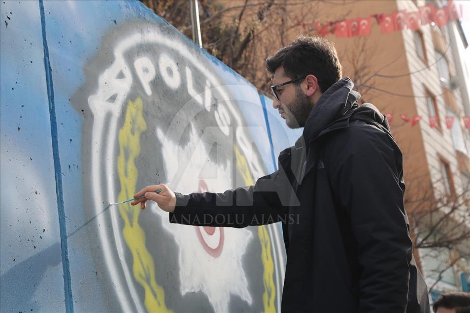Siirt'te güvenlik duvarları renkli motiflerle süsleniyor