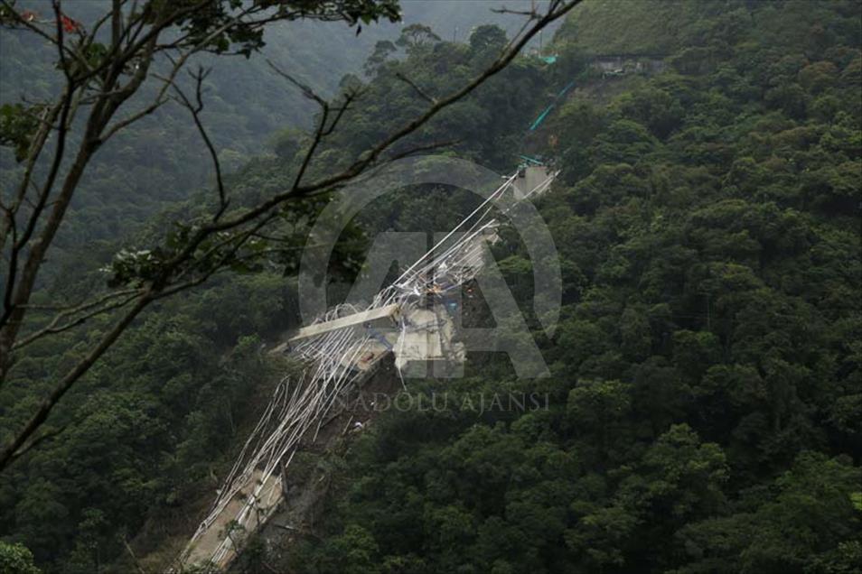 Imágenes aéreas del puente Chirajara que colapsó en Colombia