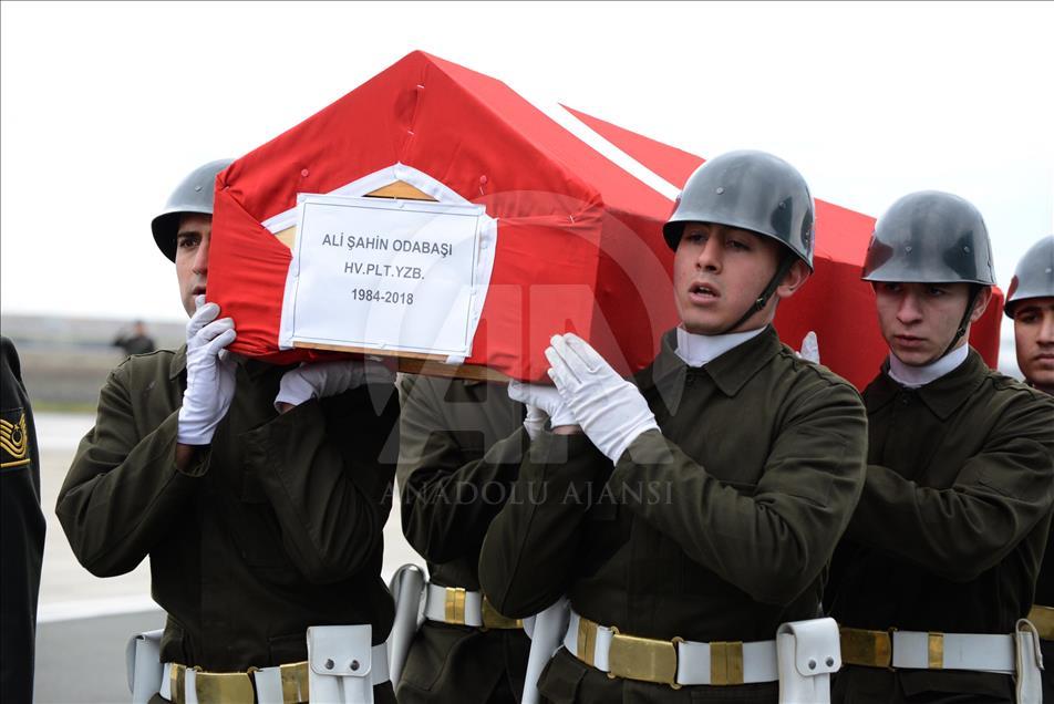 Şehit askerlerin cenazeleri memleketlerinde