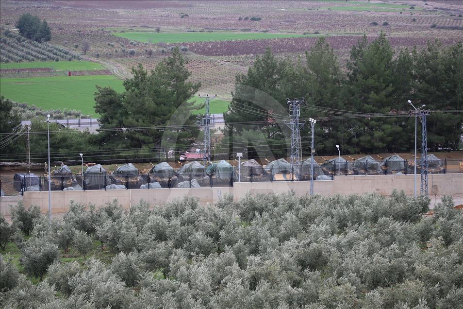 Турция стягивает спецназ на границу с Сирией
