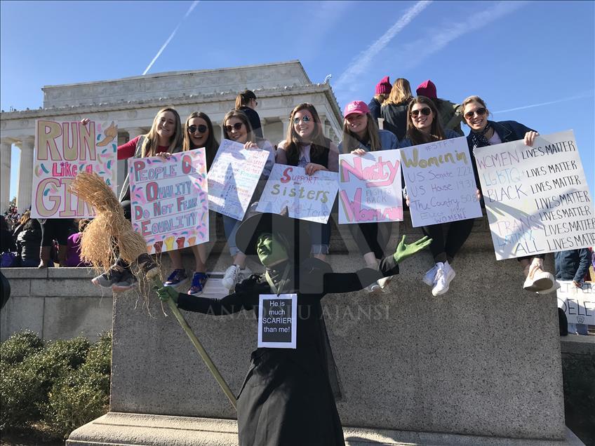 ABD'de Trump karşıtı "Kadınlar Yürüyüşü"