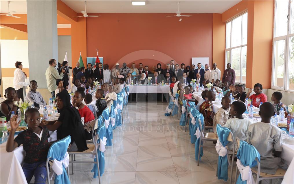 Bakan Elvan Mali'de öğrenci yurdu açtı