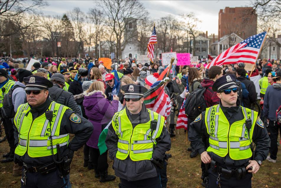 ABD'de Trump karşıtı 'Kadınlar Yürüyüşü'