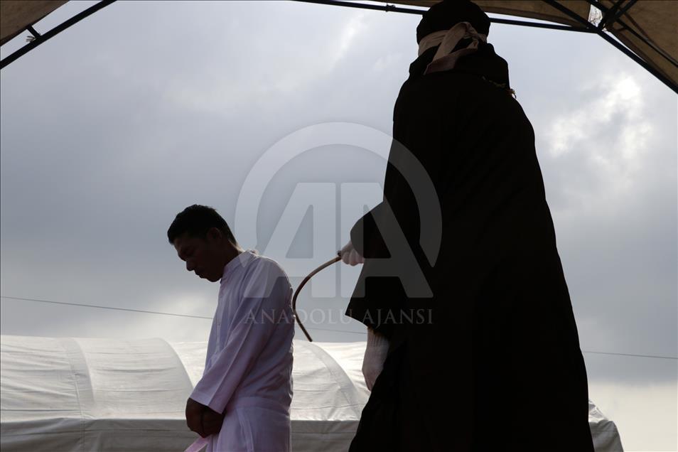 Hukum cambuk di Aceh