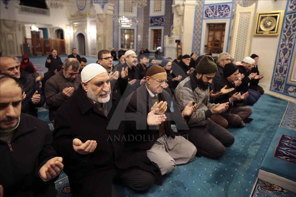 مراسم دعا در 90 هزار مسجد ترکیه برای عملیات شاخه زیتون