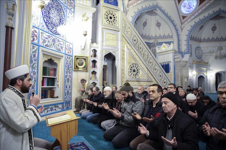 مراسم دعا در 90 هزار مسجد ترکیه برای عملیات شاخه زیتون