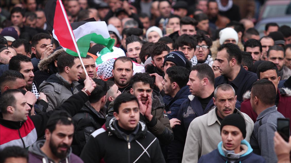 İsrail hapishanesinde ölen Filistinliye cenaze töreni
