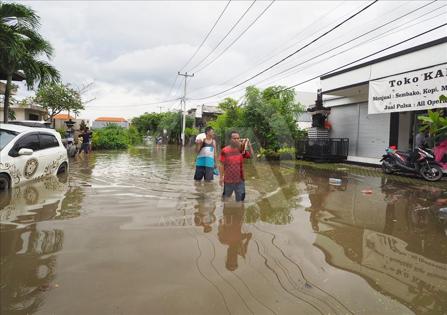 Banjir Genangi Denpasar - Anadolu Agency