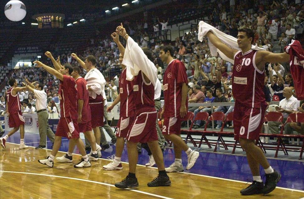 TURKIYE-ANGOLA BASKETBOL MACI
