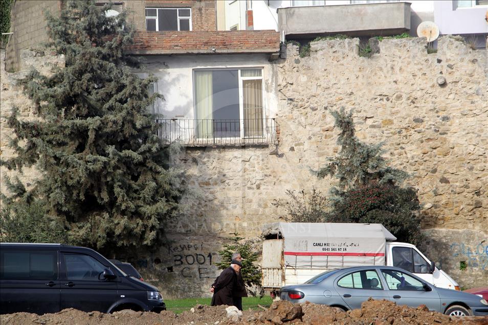 UNESCO listesindeki kale "kalekondu"lardan kurtarılmayı bekliyor