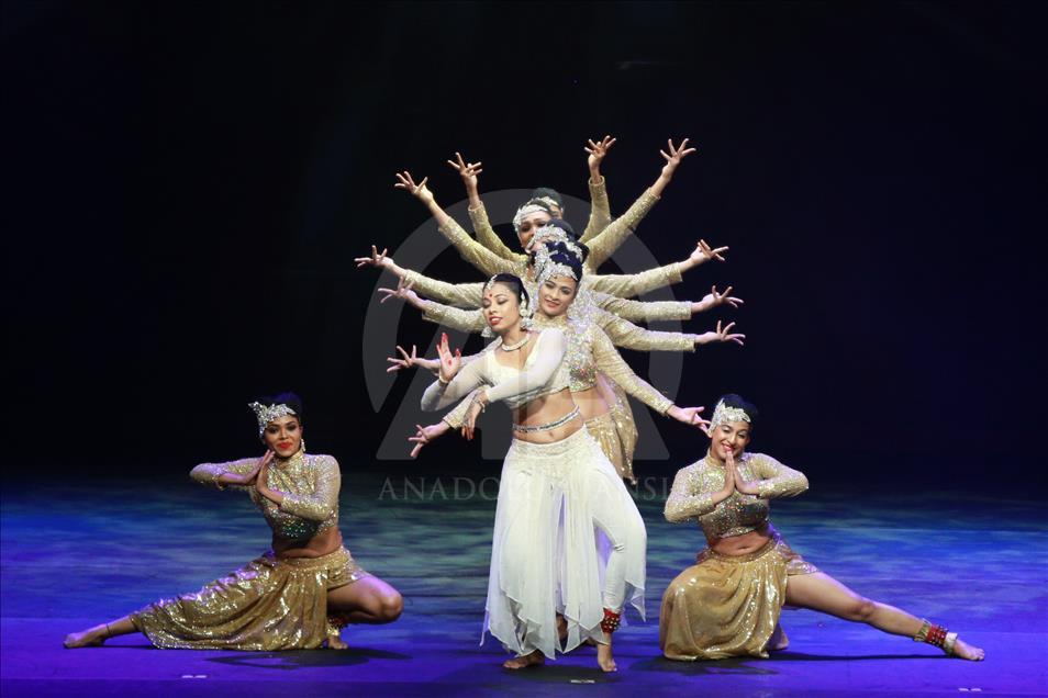 Taj Express : The Bollywood Musical di Istanbul