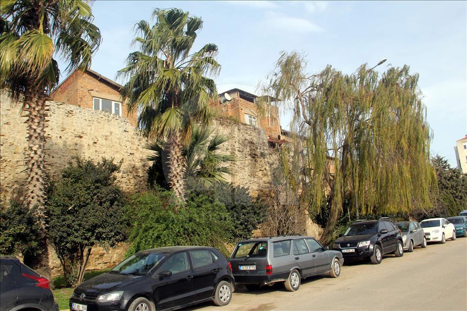 UNESCO listesindeki kale "kalekondu"lardan kurtarılmayı bekliyor