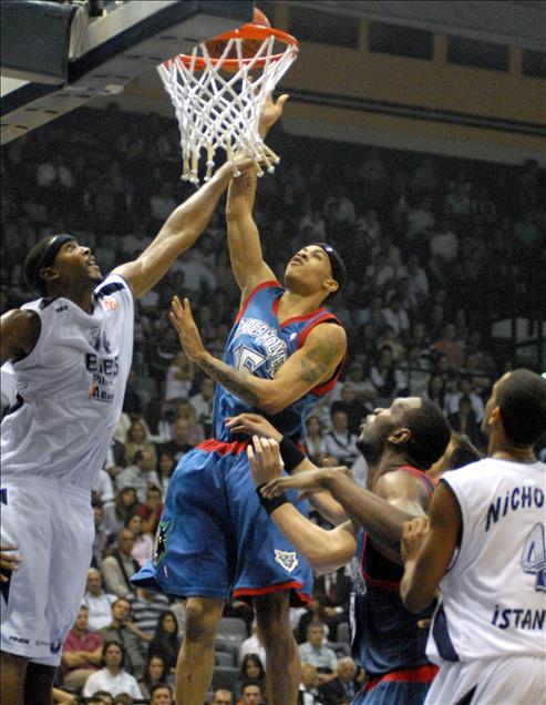 MINNESOTA TIBMERWOLVES - EFES PILSEN BASKETBOL MACI