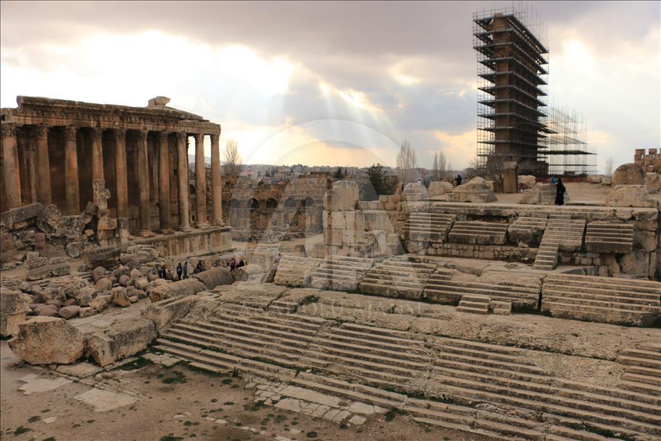 Dünyanın en görkemli tapınak şehri "Baalbek"