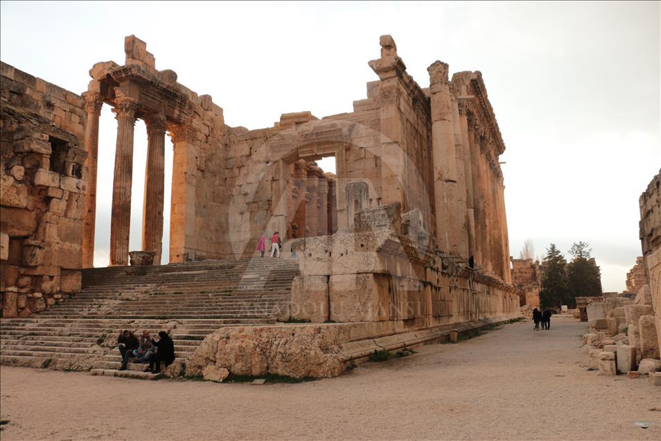 Dünyanın en görkemli tapınak şehri "Baalbek"