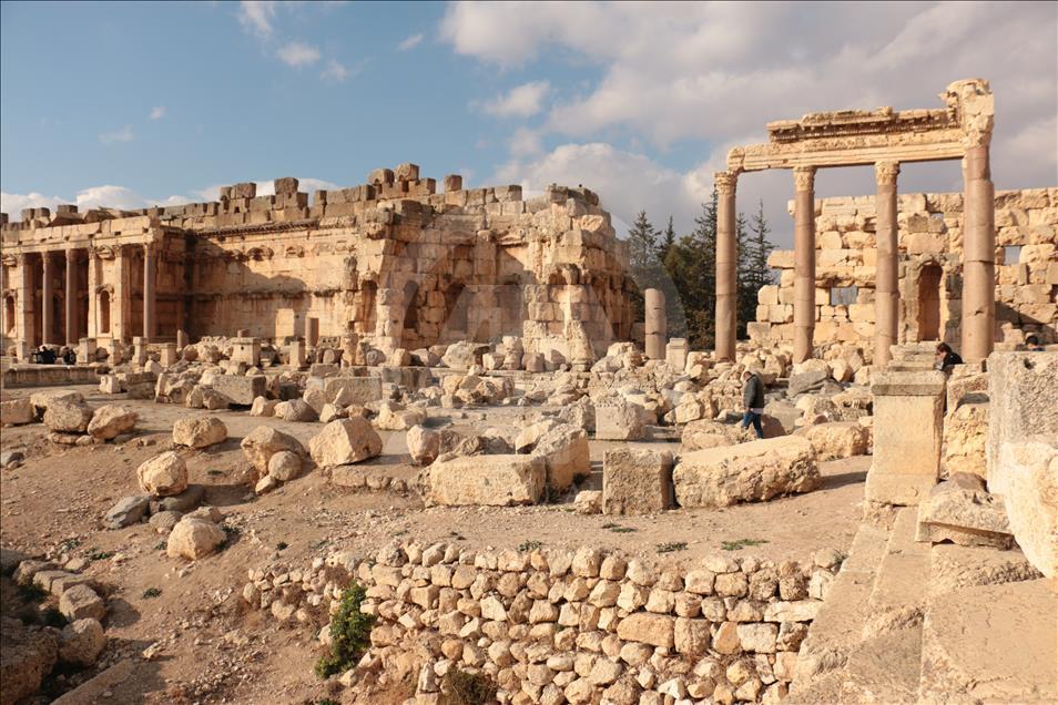 Dünyanın en görkemli tapınak şehri "Baalbek"