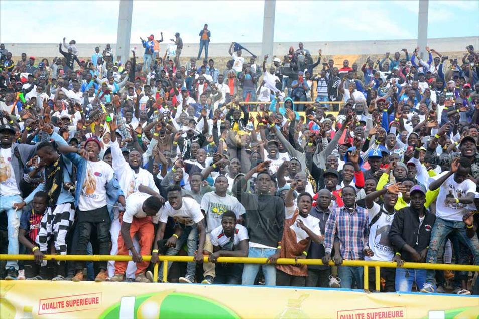 Campeonato de lucha tradicional en arena en Senegal