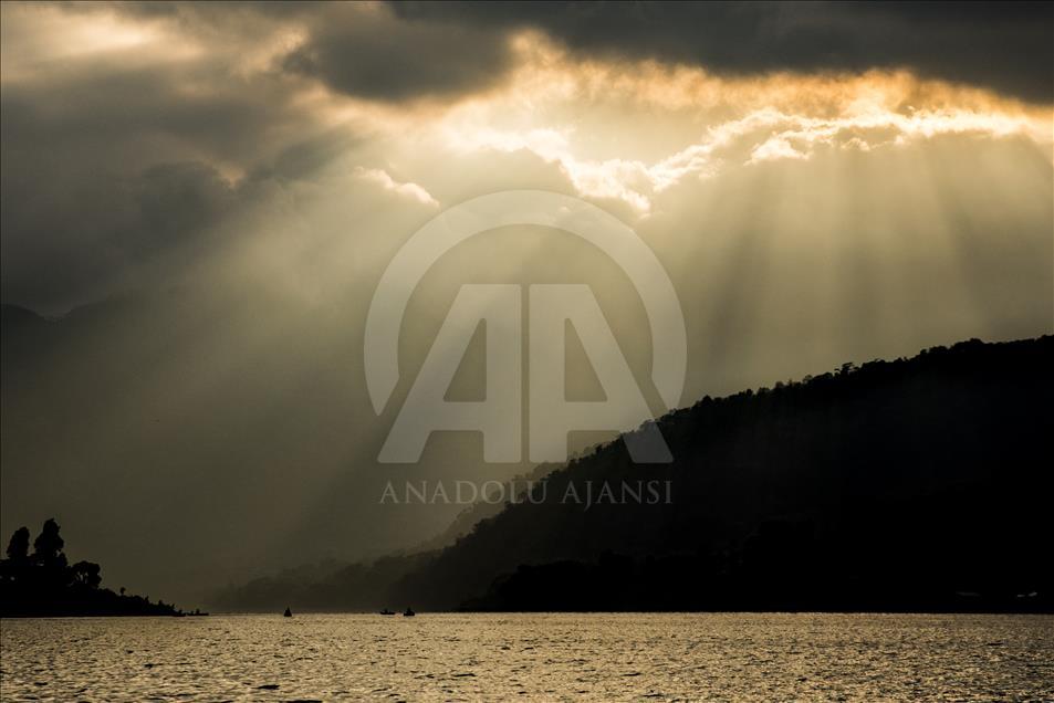 Hidup di Danau Atitlan, Guatemala
