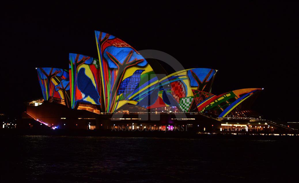 L'Opéra de Sydney : Un monument d’envergure mondiale qui reçoit des milliers de visiteurs par jour