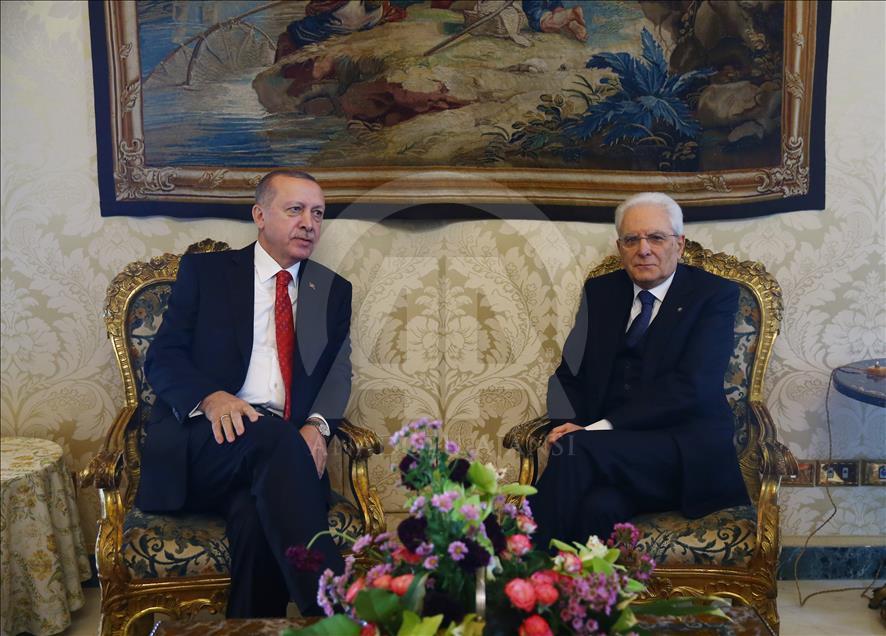 Le président italien offre une réception officielle en l'honneur d'Erdogan