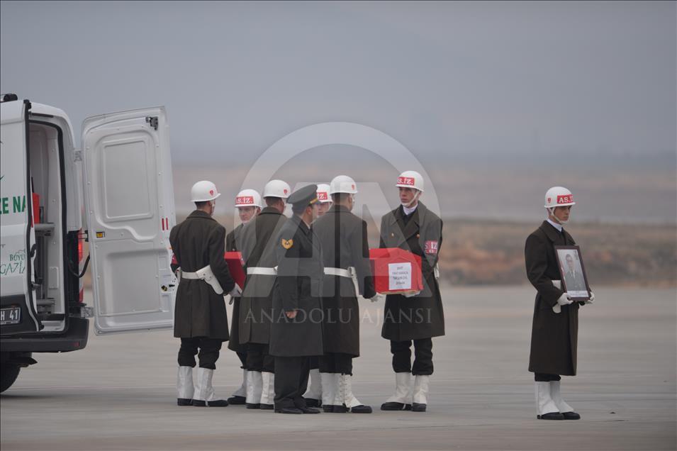 Upacara pemakaman tentara Turki di Gaziantep, Turki