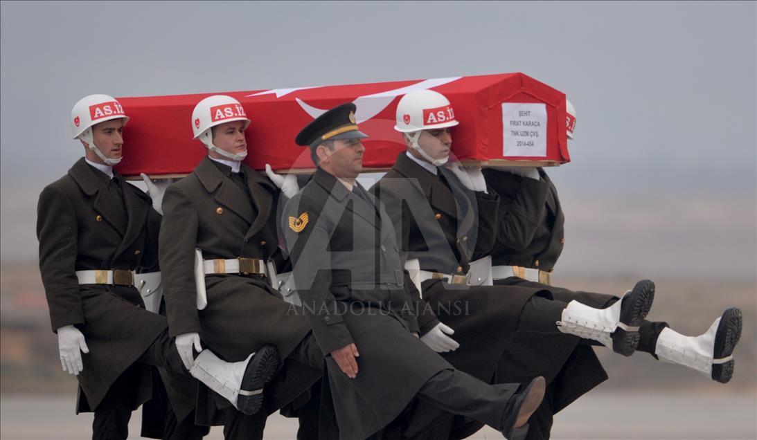 Upacara pemakaman tentara Turki di Gaziantep, Turki