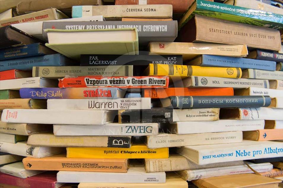 Instalación artística en la Biblioteca Municipal de Praga