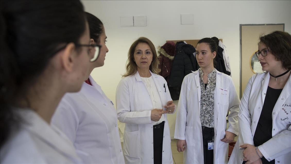 Türk bilim kadınları kansere neden olan genleri araştırıyor