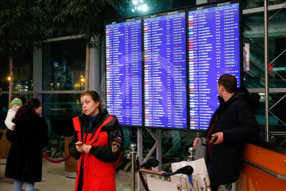 Rusya'da 71 kişiyi taşıyan yolcu uçağı düştü