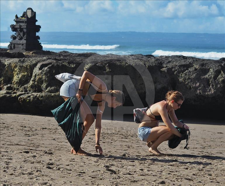 Aksi bersih pantai di Bali