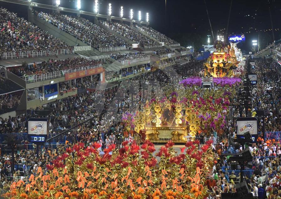 Desfile de las escuelas de samba en Río de Janeiro
