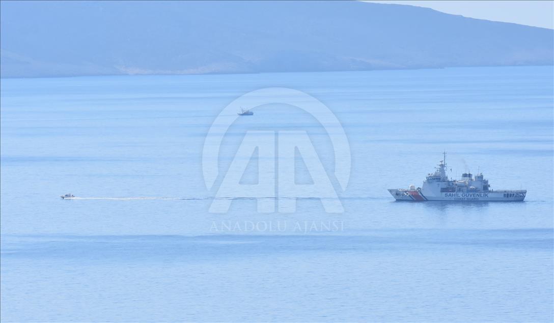 Sahil Güvenlik ve Deniz Kuvvetlerinden Kardak'ta önleme devriyesi