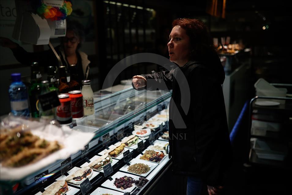 Atıştırmalık İspanyol yiyeceği: Tapas