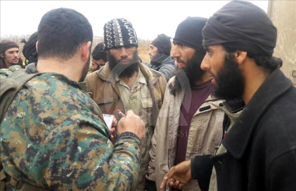 Muhaliflerin esir aldığı DEAŞ'lılar rejimle iş birliğini itiraf etti