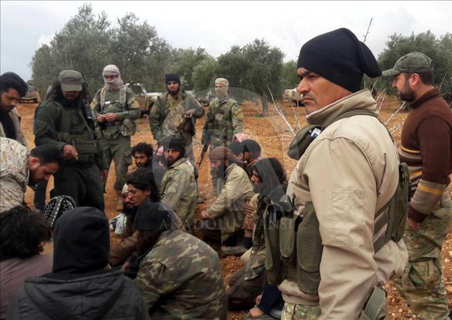Muhaliflerin esir aldığı DEAŞ'lılar rejimle iş birliğini itiraf etti