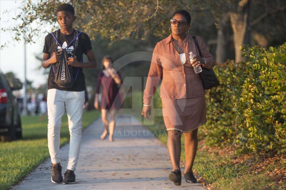 Angustia en EEUU tras tiroteo que dejó 17 muertos en Florida