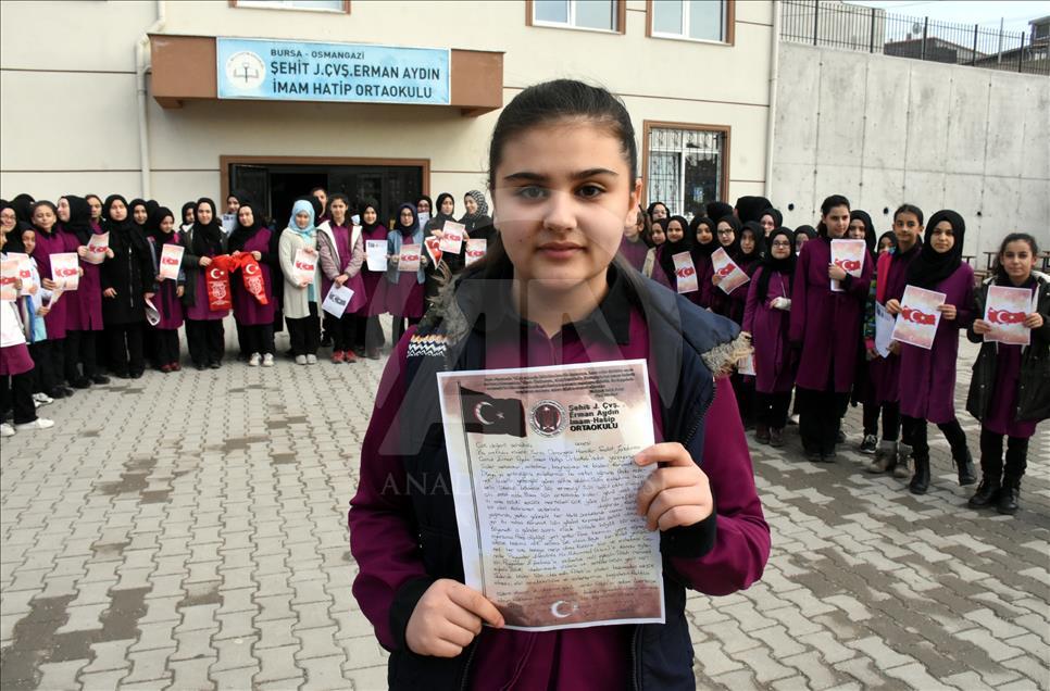 Ortaokul öğrencilerinden şehit ailelerine mektup