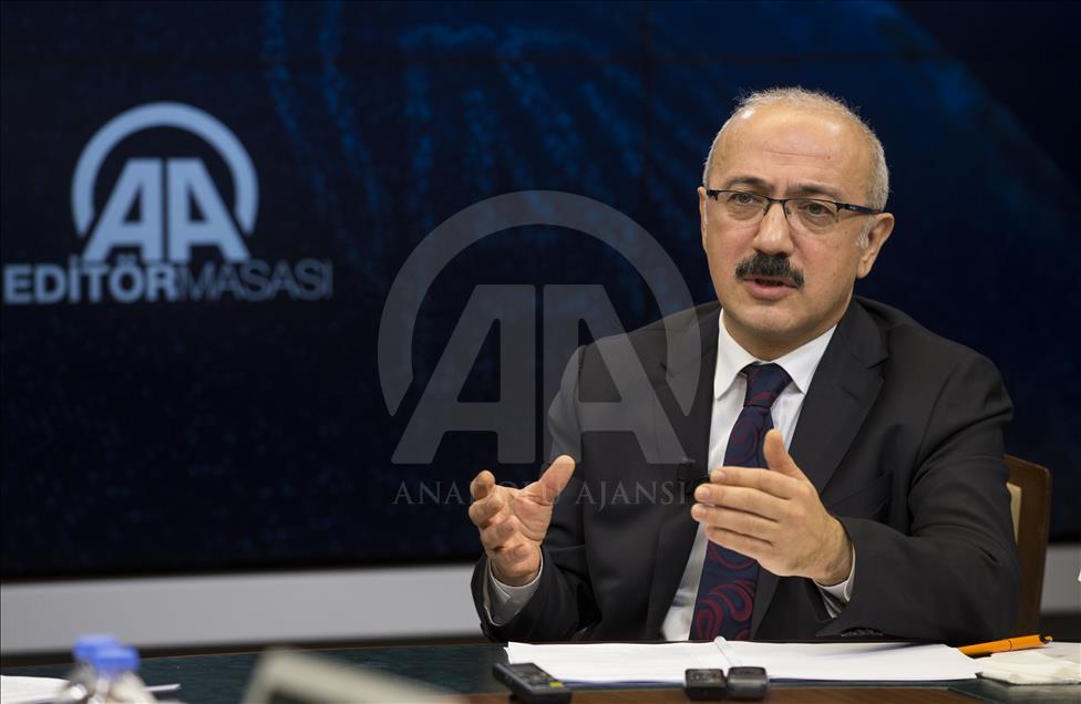 Kalkınma Bakanı Lütfi Elvan, AA Editör Masası’nda