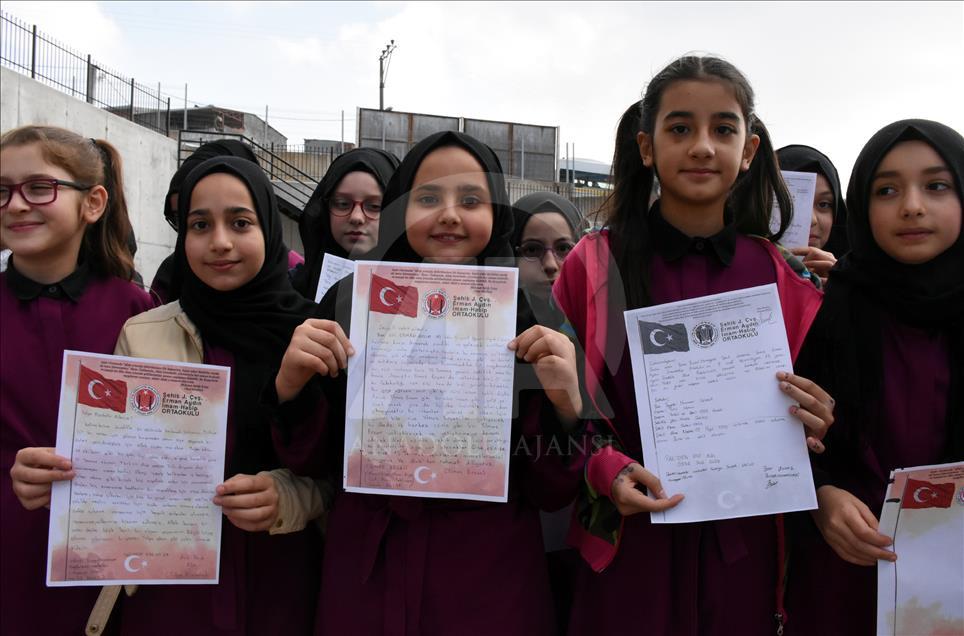 Ortaokul öğrencilerinden şehit ailelerine mektup