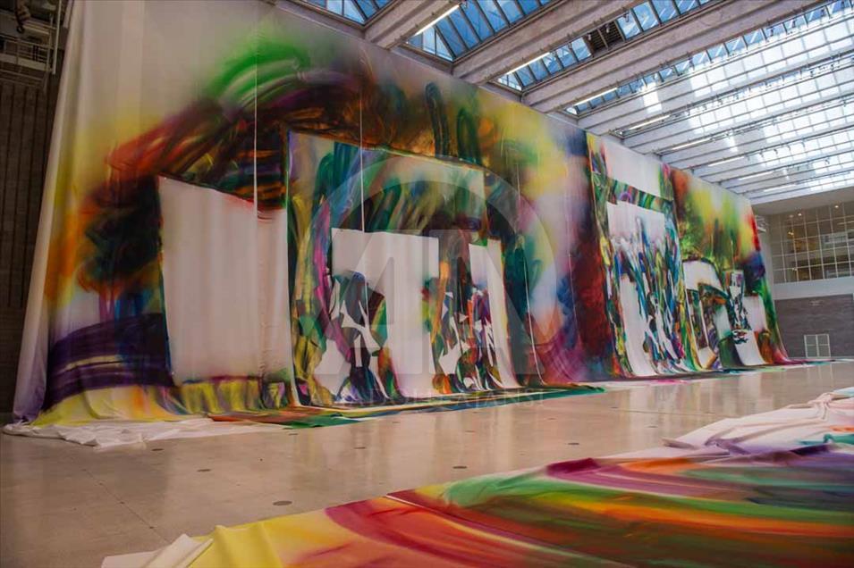 Imágenes de la exposición de Katharina Grosse en Praga
