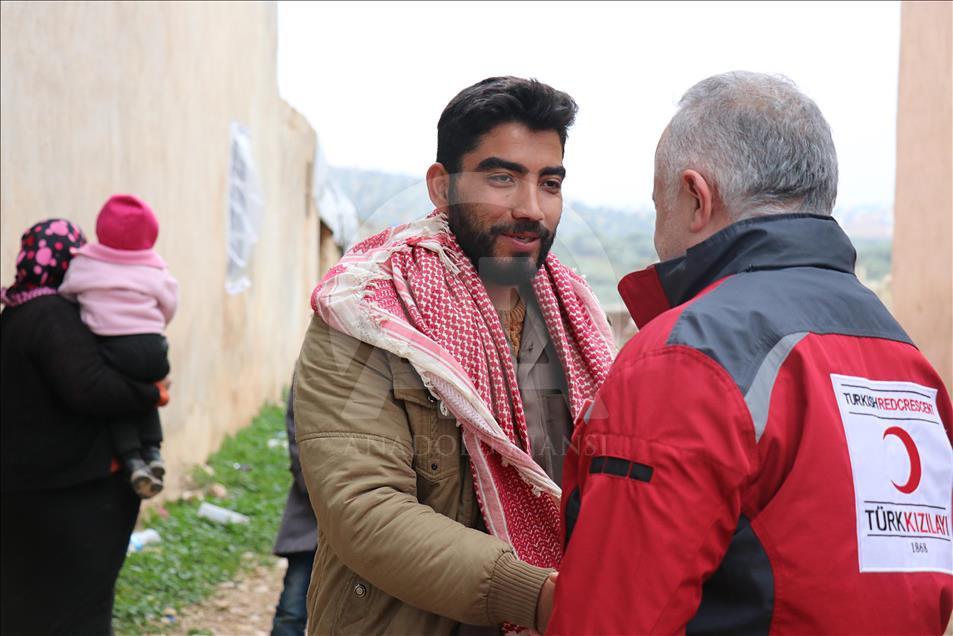 Türk Kızılayı'ndan Afrin kırsalına insani yardım