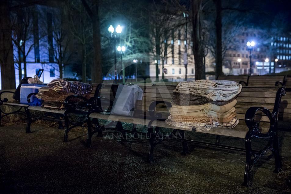 Dingin Paman Sam yang gigit para penggelandang