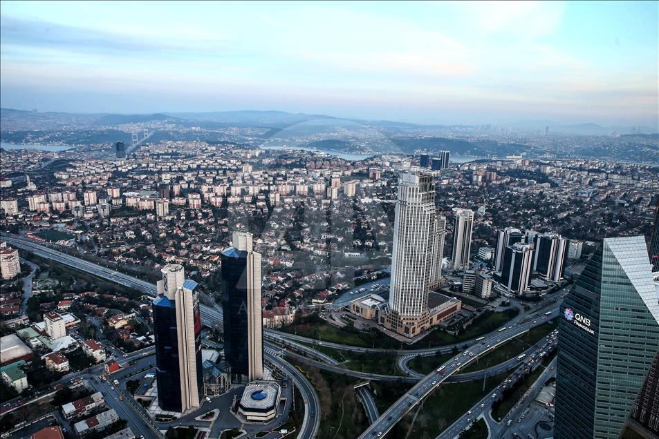 İstanbul'un en yüksek binasından kent bir başka görülüyor