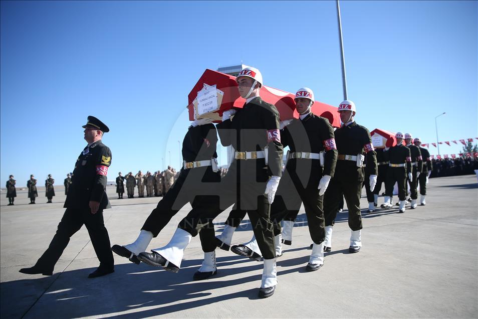 Şanlıurfa'da şehit iki asker için tören