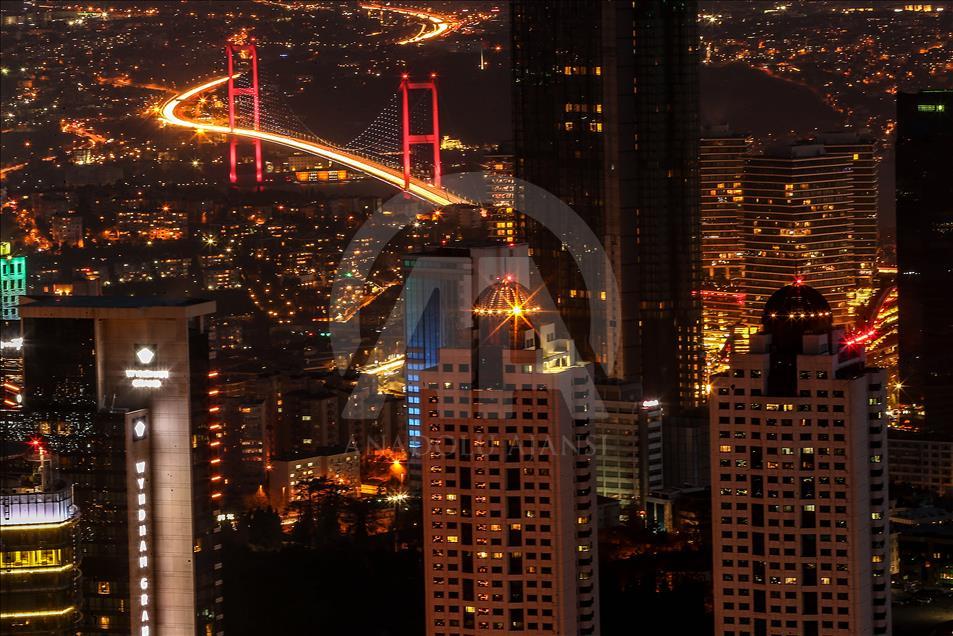 İstanbul'un en yüksek binasından kent bir başka görülüyor