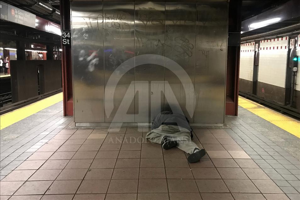 Dingin Paman Sam yang gigit para penggelandang